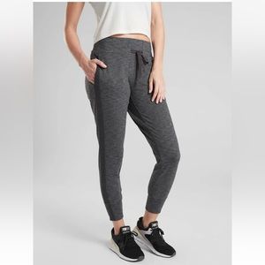 Athleta metro m downtown - Gem